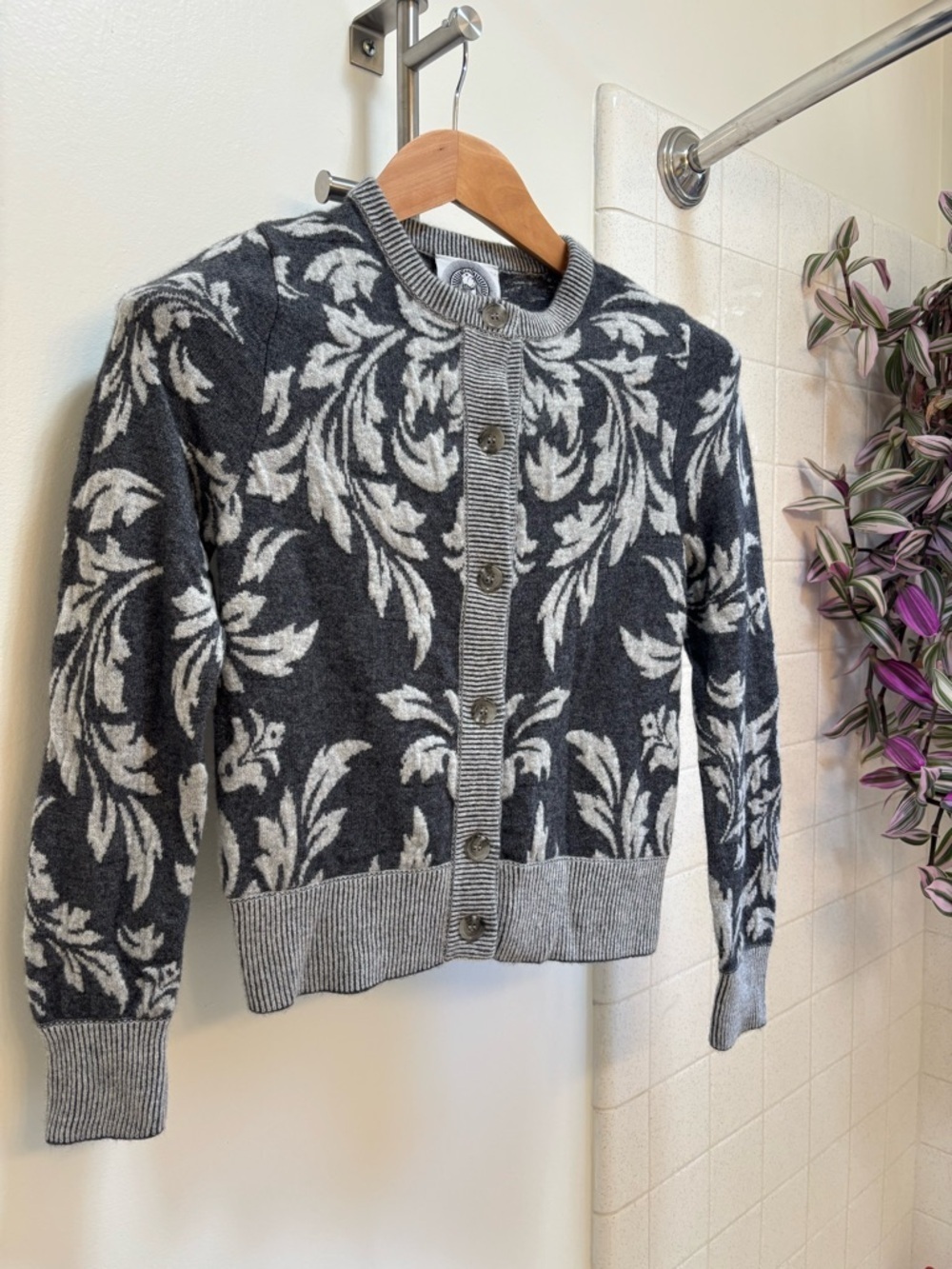 Happy Sheep Wool Jacquard Cardigan Size Medium Crewneck Old Money Quiet Luxury - Picture 12 of 13